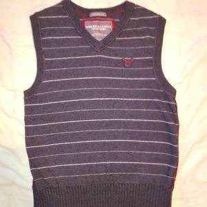 Mens Small, Vintage Fit American Eagle Vest, gray/white